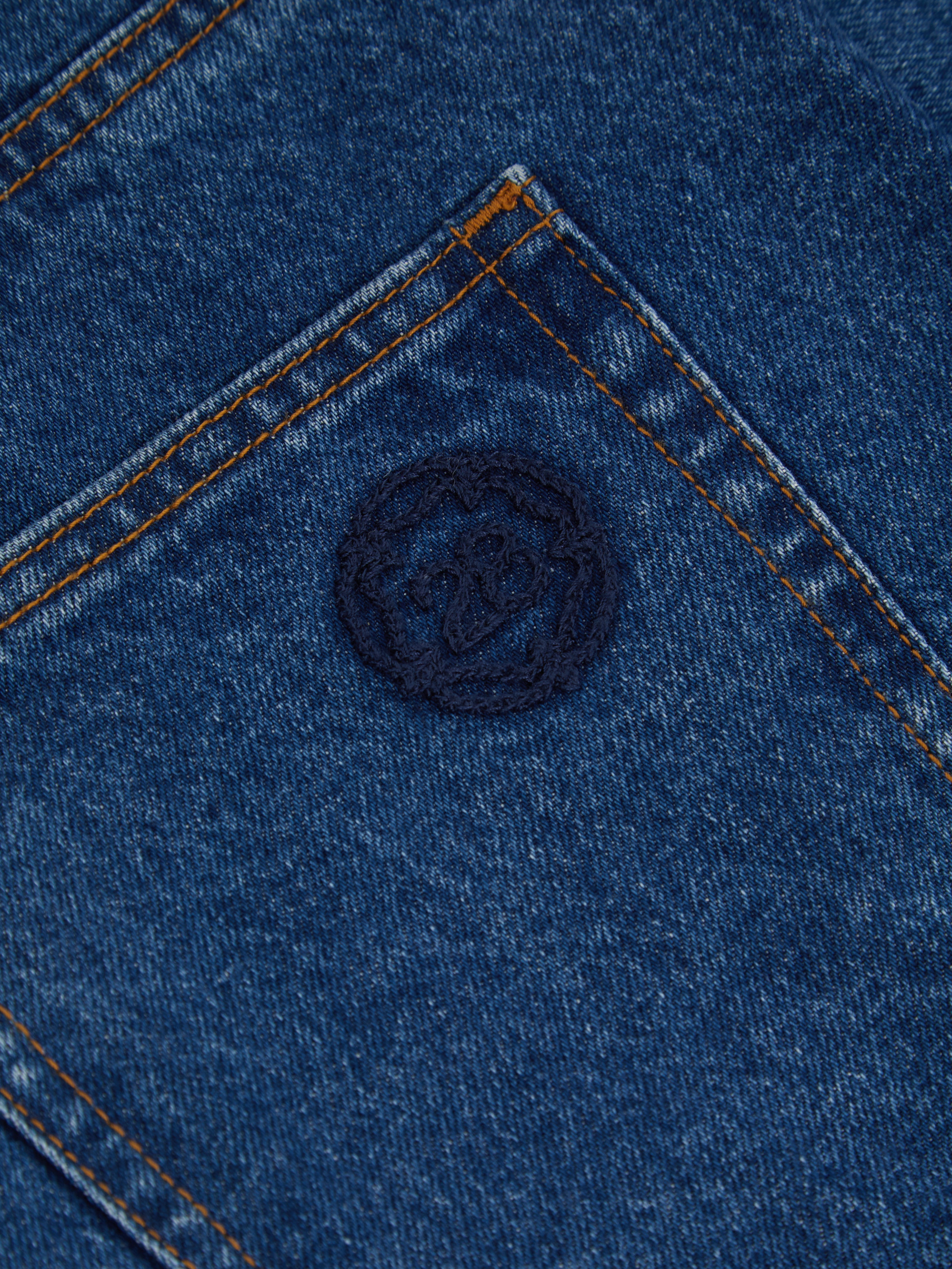 28 EMBROIDERED DENIM JEAN
